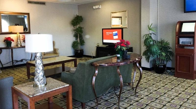 Hotel 6-atlanta, Ga - Atlanta Airport 2*