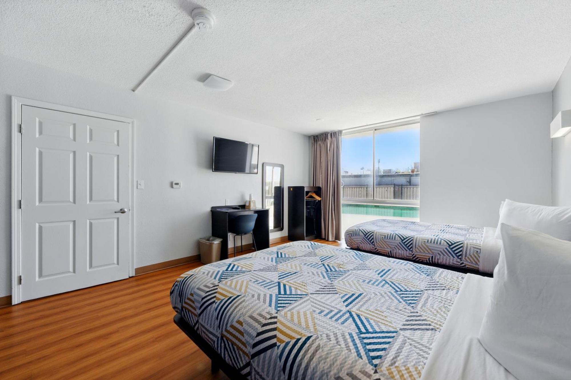 Hotel 6-atlanta, Ga - Atlanta Airport 2*