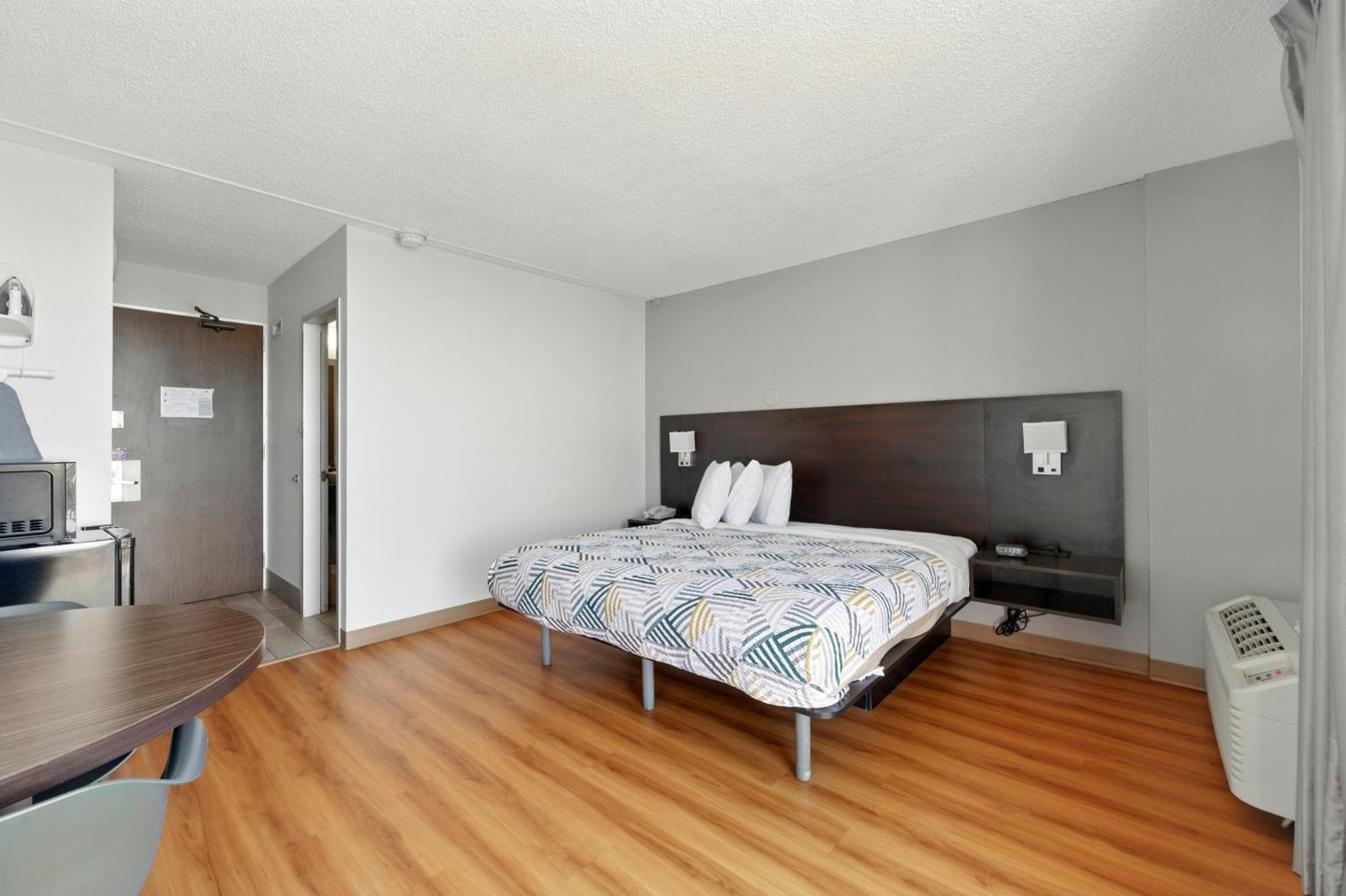 6-atlanta, Ga - Atlanta Airport Hotel