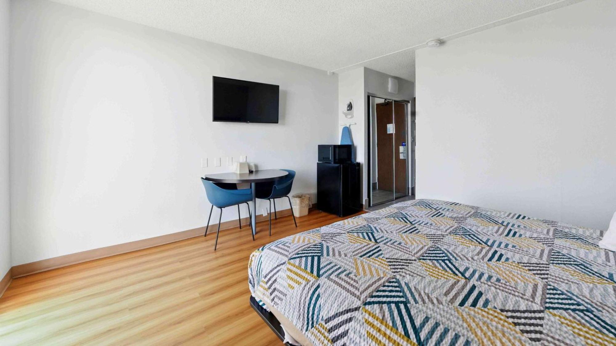 Hotel 6-atlanta, Ga - Atlanta Airport 2*