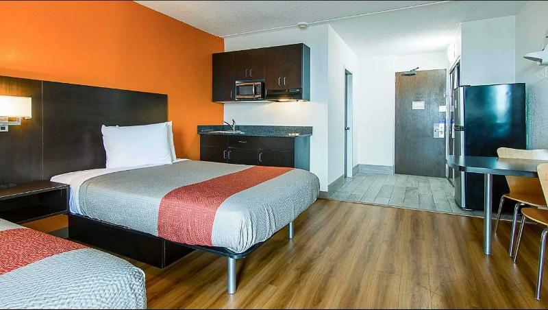 Hotel 6-atlanta, Ga - Atlanta Airport College Park